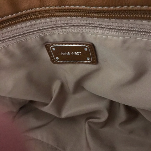 NINE WEST small tote 🌹 - Picture 11 of 15